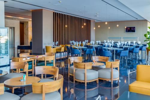 바/라운지, 선 홀 호텔 (Sun Hall Hotel) in 라르나카