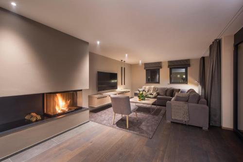 Apartment with Mountain View image 10