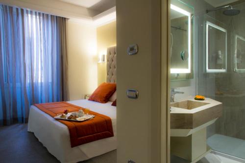 Marcella Royal Hotel - image 4