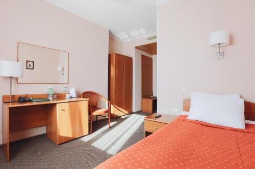 Hotel Meridian - image 2