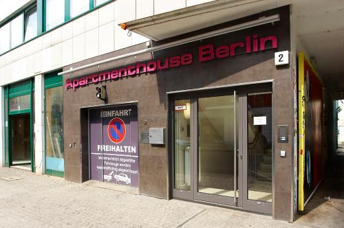 Apartmenthouse Berlin - Am Görlitzer Park 4
