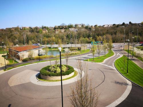 Sterling Modern Apartment, Greenhithe 2 With Netflix, West Thurrock, Essex