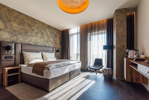 1 queen bed