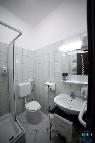 Metro Room Type - Double or Twin Room
