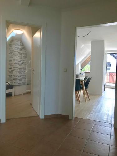 陽台/露台, Ferienwohnung auf der Moselhöhe - Nähe Koblenz und Cochem (Ferienwohnung auf der Moselhohe - Nahe Koblenz und Cochem) in 迪布利希