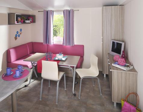 Camping le Rouge Gorge **** 10' Puy du Fou Room Type - Mobil Home COMFORT 2 Bedrooms 4 people