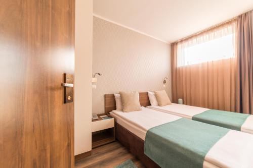 Balkan Hotel Garni - image 11