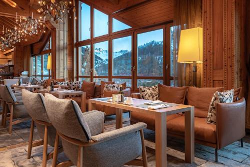 Pub/Lounge, Sport Hotel Hermitage & Spa in Soldeu