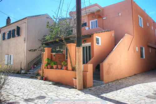  MESSONGHI APARTMENTS in 49100 Korfu-Stadt