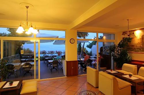 Hotel Pansion Stanger - image 9