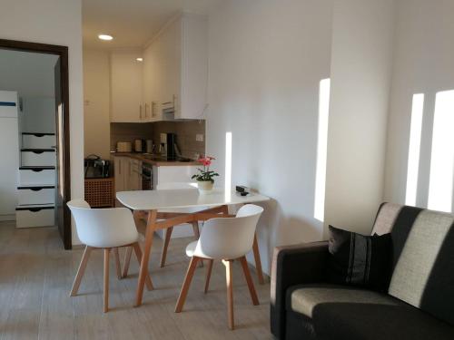  Azur Wellness Apartman in Siófok