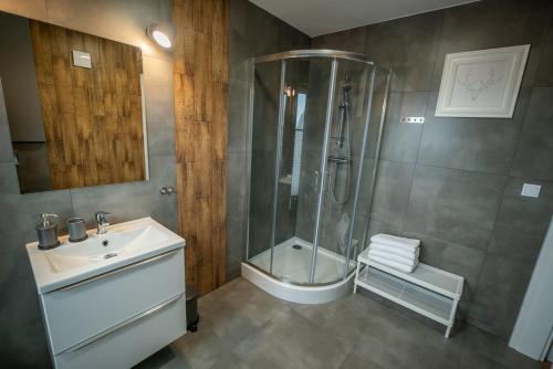 Dream Apart - Kasztanowa - image 14