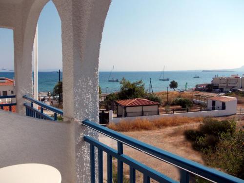 Skats, Hotel Flisvos in Megalochori (Agkistri)