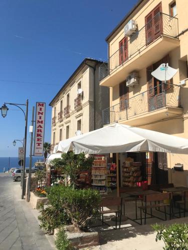  Residenza U Burgu, Pension in Tropea