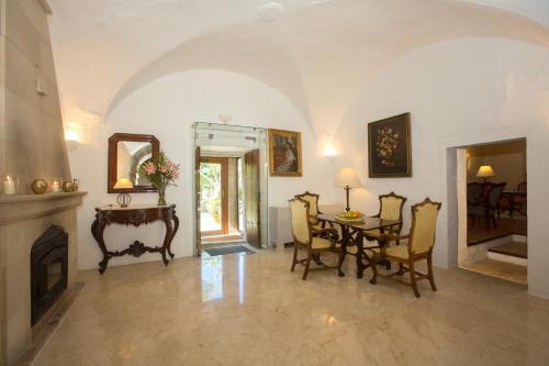 Lobby, L’Hermitage Hotel & Spa in Bunyola