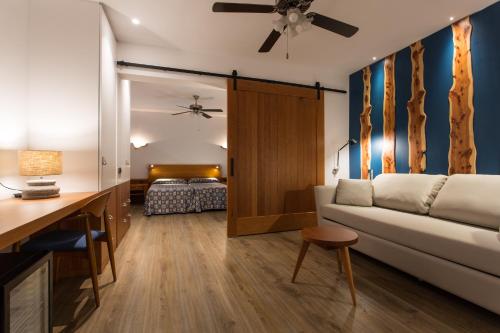 Hotel Ca Marí – Playa Mitjorn, NJ
