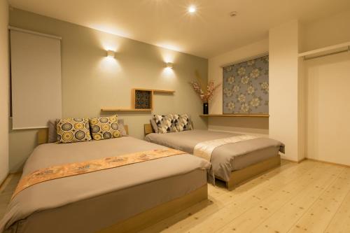 Standard Family Room image 10