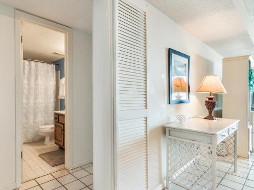 Edgewater West 95 by Bender Vacation Rentals - image 5