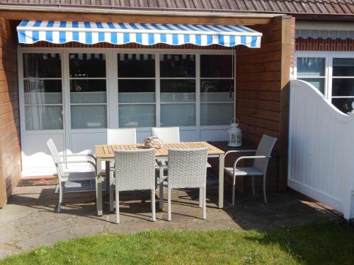 Holiday Home with bathroom room in Haus SMEELWAI 21