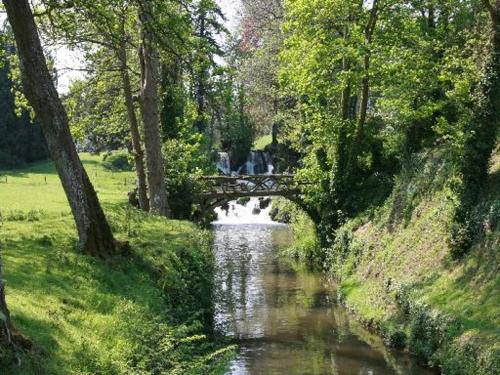 ทัศนียภาพภายนอกโรงแรม, la maison perchée (la maison perchee) in เลอวิเซล