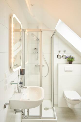 Airport & Messe Apartments 4