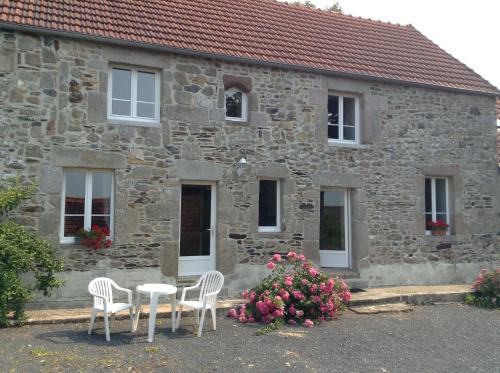 ทางเข้า, la maison perchée (la maison perchee) in เลอวิเซล