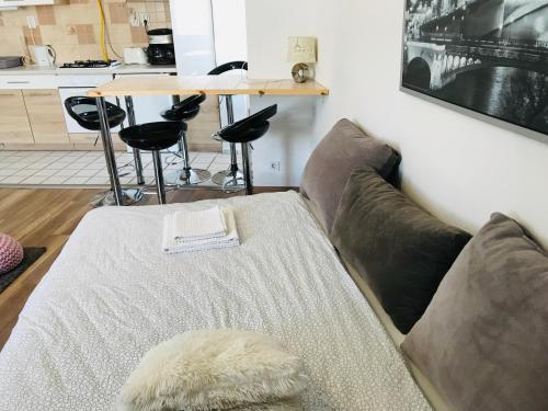 Mammut Apartment with NEW AC! - Tap to explore photos