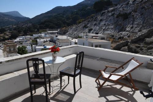  Villa Glezos, Unterkunft in Apérathos