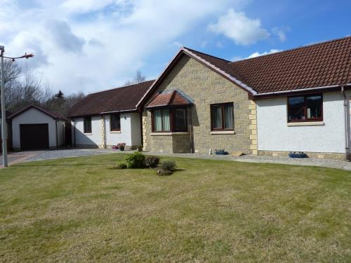 Inverness. Private double room with en suite. Room only. chambre d'hôte Loch Dun Seilcheig