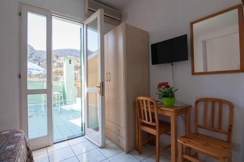 Camera doppia, balcone