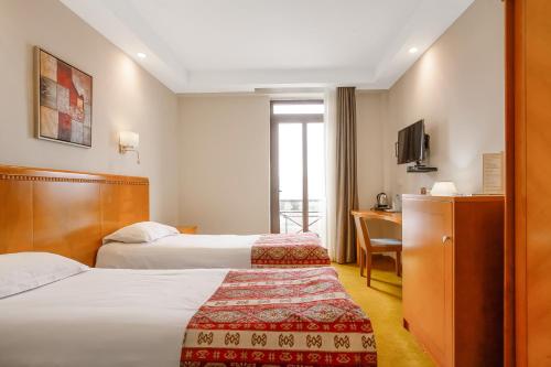 Deluxe Double or Twin Room with Balcony