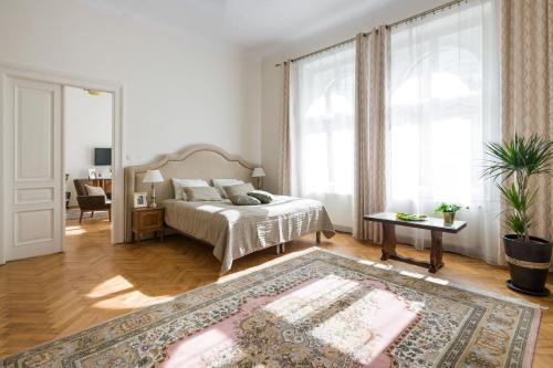 Belle Epoque I, luxury suite 50m to Main Square 5