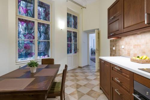Belle Epoque II, luxury suite 50m to Main Square, Cracovie (photo 4)