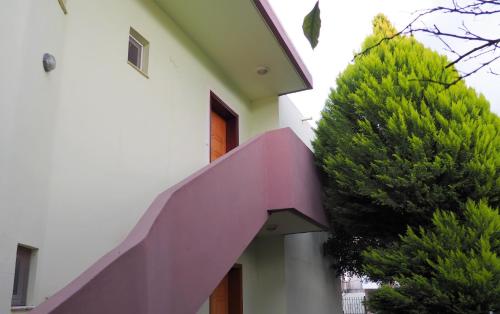  Adelen in Adelianos Kampos