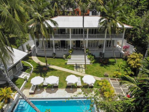 Plantation House - image 4
