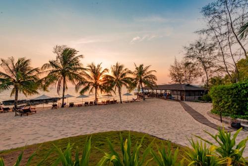 Beach, Phu Quoc Eco Beach Resort in Ong Lang