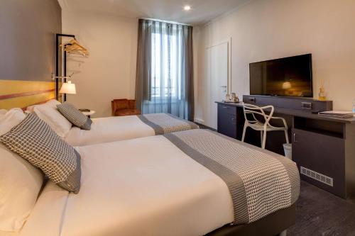 Standard Twin Room