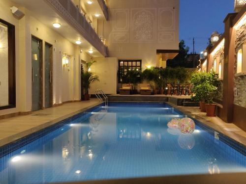 Swimming pool, Laxmi Palace Heritage Boutique Hotel in Jaipur