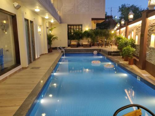 Swimming pool, Laxmi Palace Heritage Boutique Hotel in Jaipur