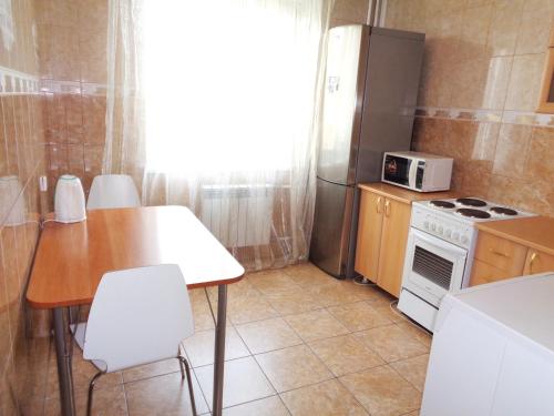 Apartments Baturina 20 (5etag) - image 4
