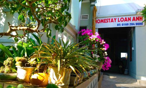 Entrance, HOMESTAY LOAN ANH in An vinh