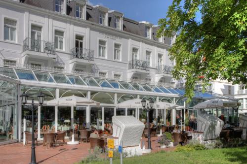 SEETELHOTEL Pommerscher Hof das Wellnesshotel im Herzen der Kaiserbäder mit direktem Zugang zur Wellnessoase Shehrazade in Heringsdorf, Deutschland