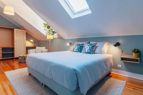 Fascinating 2 bedroom apartment with river view
