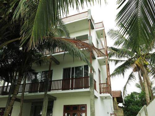 Villa Beach Road Ambalangoda