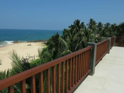 Villa Beach Road Ambalangoda