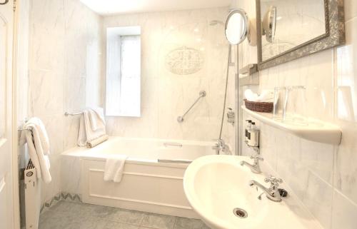Double Room image 8