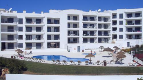  Vista das Ondas T2 with Pool Ténis Court, Unterkunft in Olhos de Água