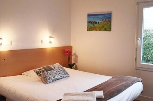 Fasthotel Caen Memorial photo 22