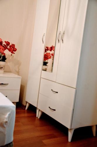  PRIVATE ROOM-WALK TO BEACH AND METROBUS in Avcılar