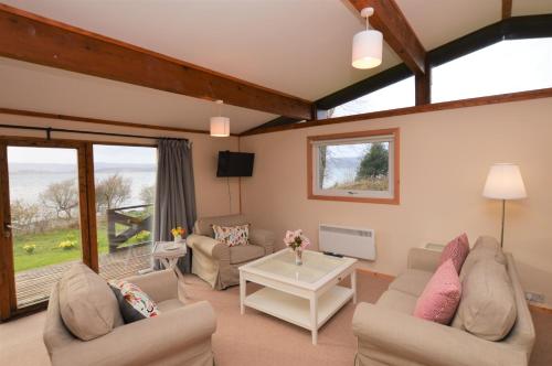 Clamshell Lodge - image 14